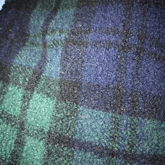 NWOT. Tommy Hilfiger Men’s Golf Jacket. 1/2 Zip. Navy/Green Plaid that is muted - Picture 3 of 9